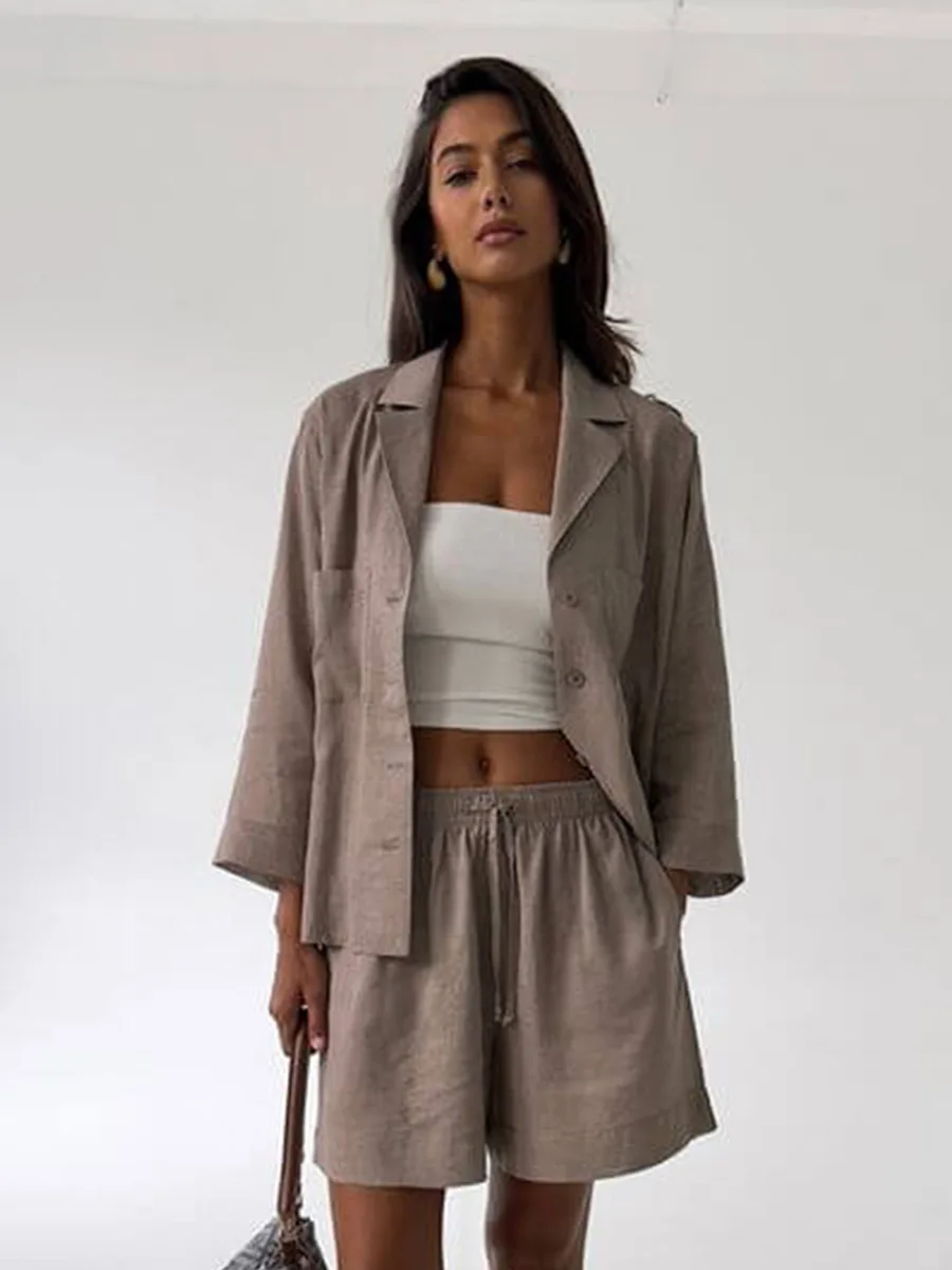 

Wolfeel Women's Cotton Casual Shorts Set Solid Color Lapel Long Sleeve Shirt Elastic Waist Shorts Outfit Daily Vacation Wear