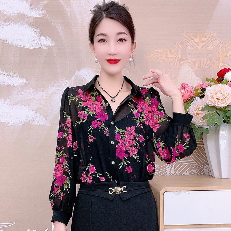 ملابس نسائية للربيع والصيف على قميص الأم الجديد والغلاف الجوي، قميص يقلل من العمر، قميص مطبوع أنيق وأنيق للسيدات