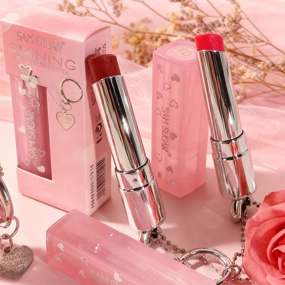 Lápiz labial en forma de corazón, diseño de llavero, acabado nacarado hidratante, bálsamo labial de larga duración y fácil de aplicar para un brillo instantáneo