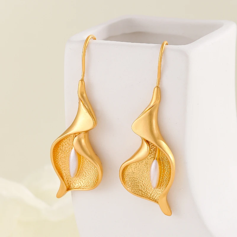 Bohemian Personalized Irregular Geometric Pendant Earrings for Women Niche Retro Temperament Holiday Party Jewelry Gifts