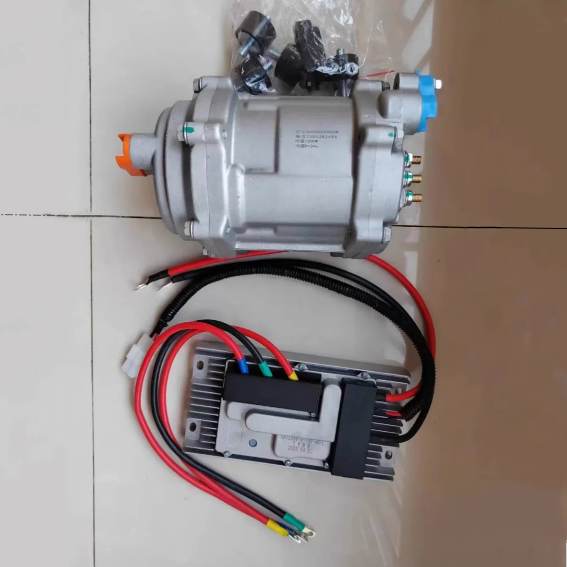 

Parallel Universal 12/24V Parking air Conditioner Electric Compressor with Controller