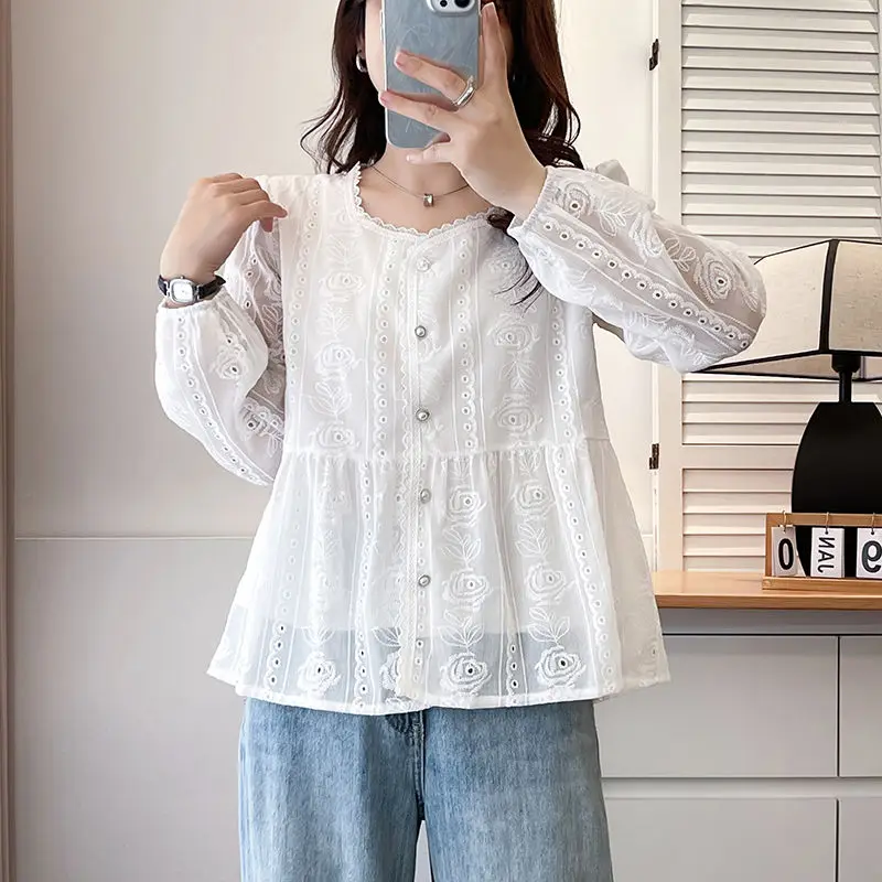 Autumn 2024 New Woman Chic Embroidered Buttons Rose Fashion All-match Thin Loose Casual Lively Comfortable Mori Girl Style Niche