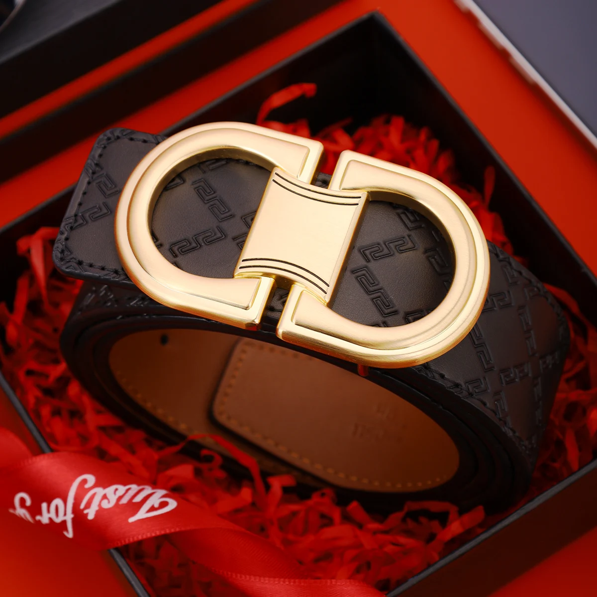 

Мужской кожаный ремень в стиле бизнес-кэжуал, с пряжкой из сплава, винтажный дизайн, подходит для любого сезона, идеально подходит для ежедневных поездок на работу.