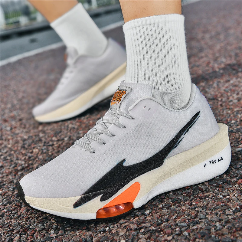 

2025 New soft-soled air-cushioned sports shoes for teenagers and students professional racing carbon plate running shoes for men
