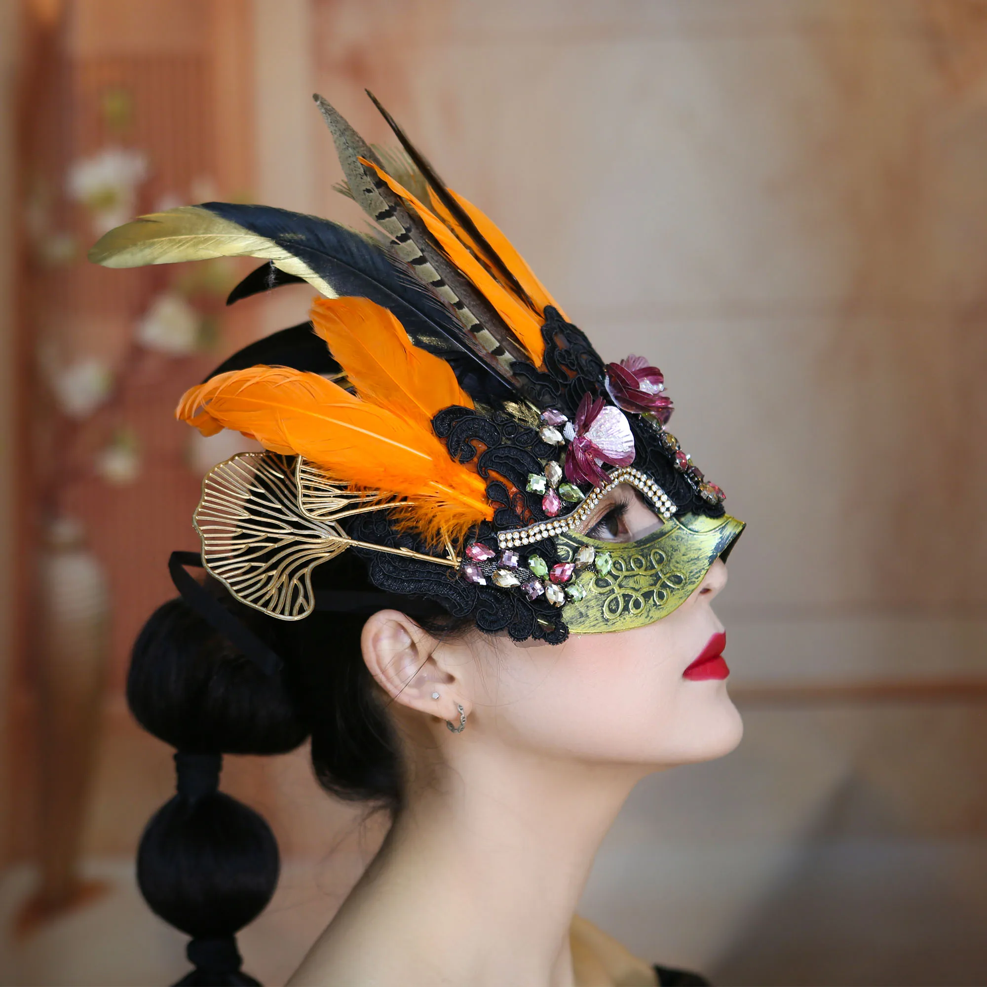 Women Exaggerated Masquerades Handmade Feathers Butterfly Dance Prom Halloween Party Half Face Mask