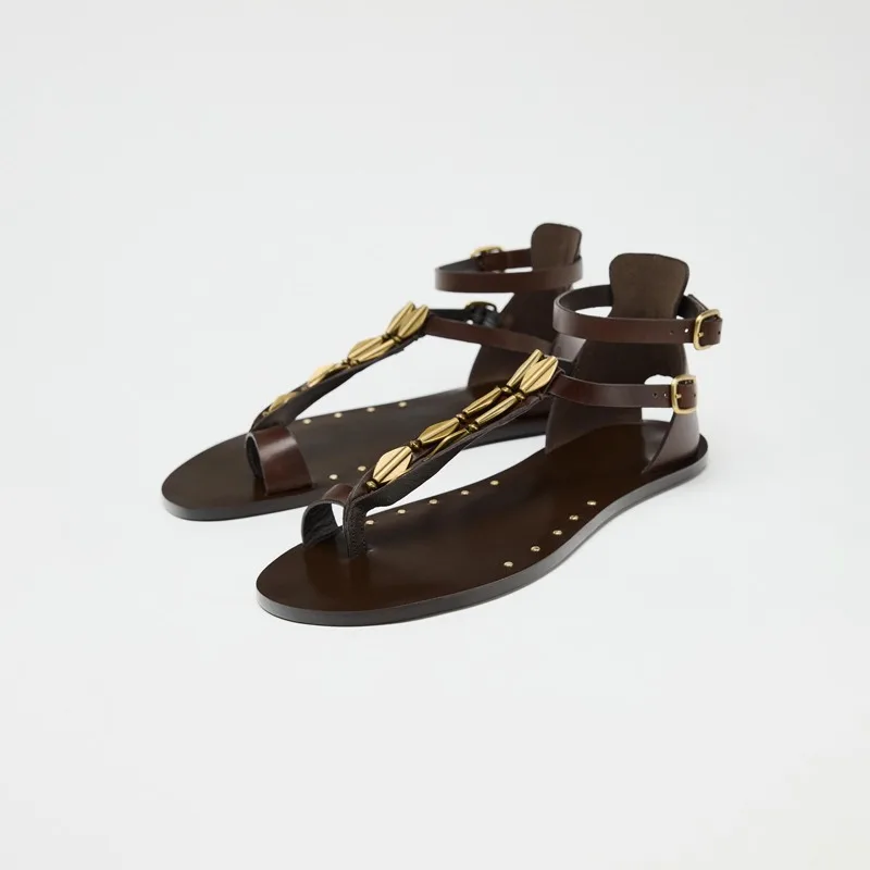 

2026 Flats Sandals Women Summer New Retro Sexy Word Button Roman Sandal Female Brown Leather Open Toe Gladiator Sandalias Mujer