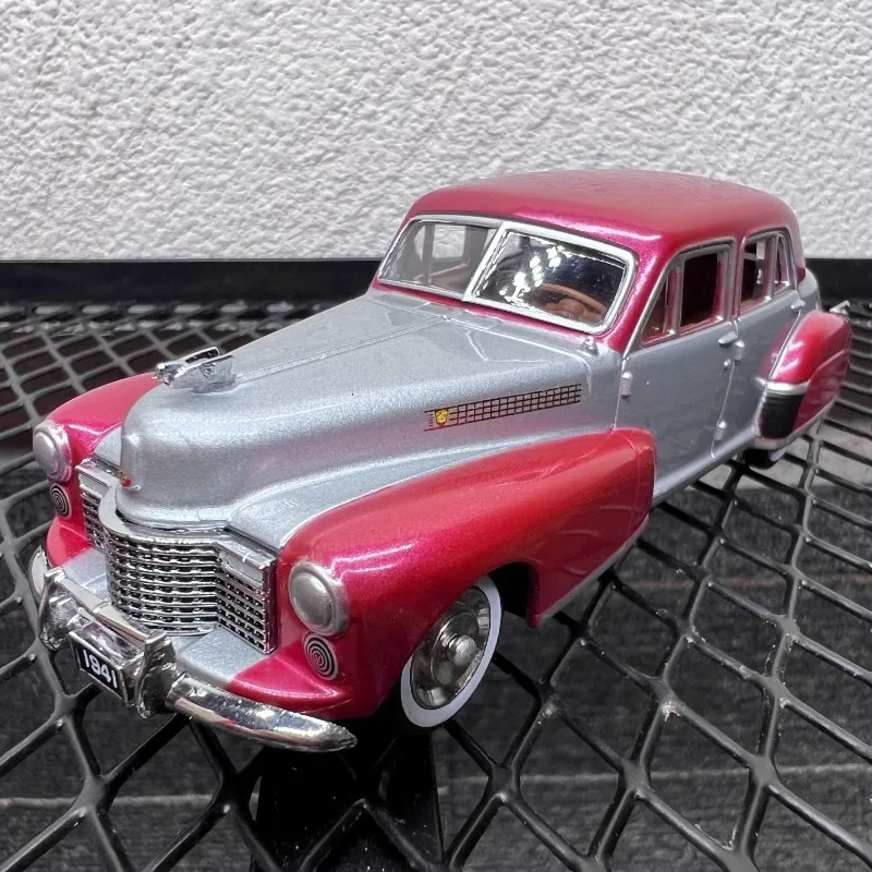 Diecast 1:43 Scale 1941 Fleetwood Alloy Car Model Adult Classic Collection Souvenir Display Gift Boy Toy