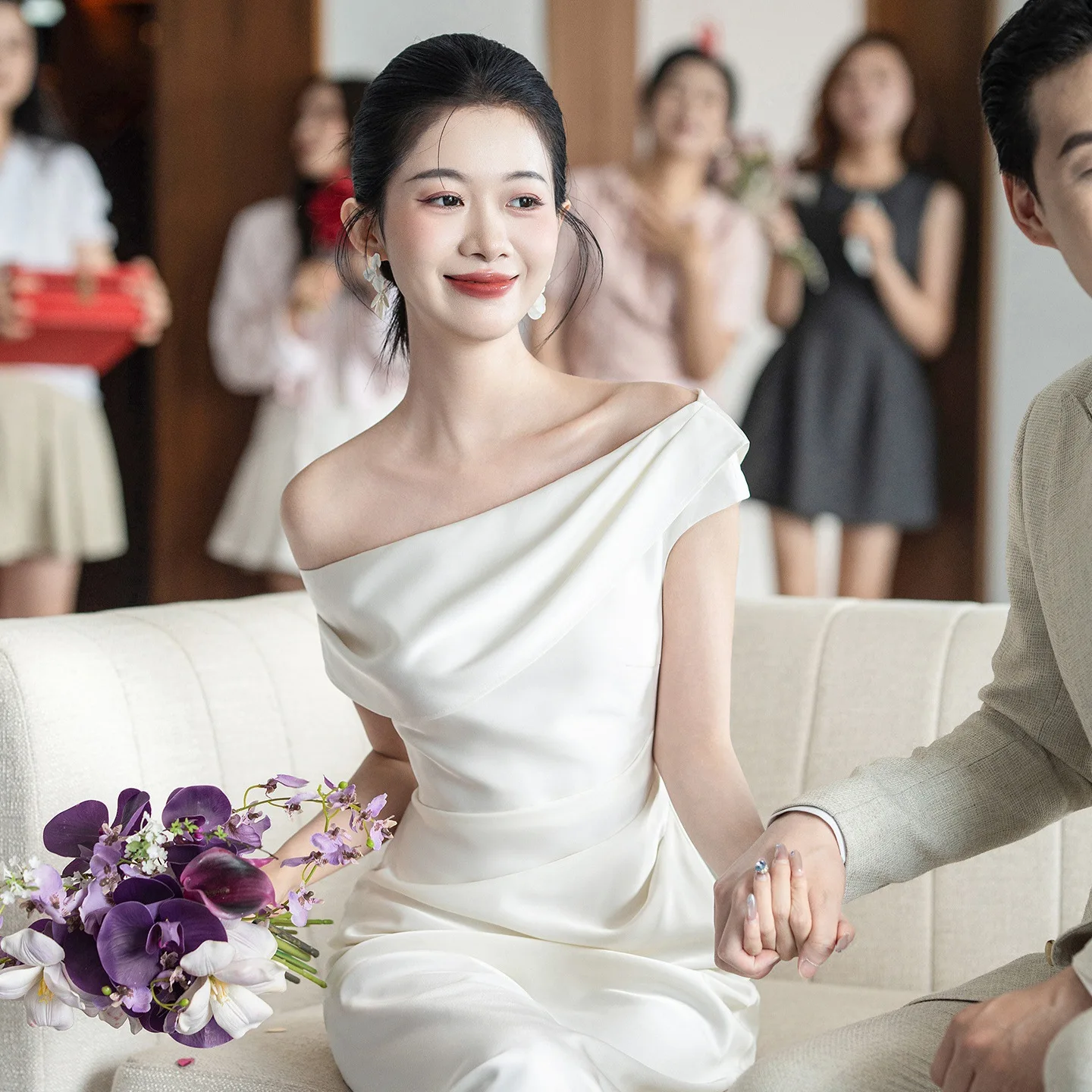 

Элегантное свадебное платье на одно плечо, легкая женская модель, новинка 2026 года, премиум-класс, белое платье для регистрации и церемонии