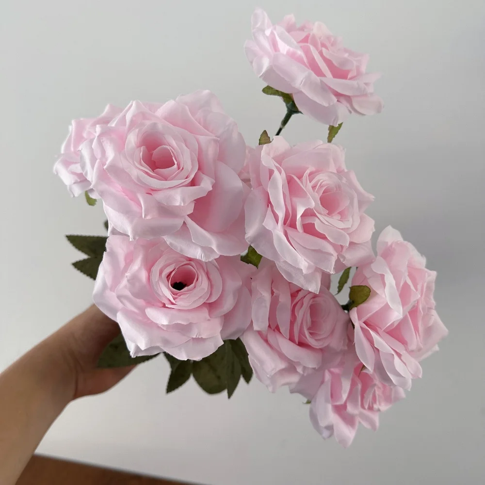 Lebensechte 9 Köpfe Seidenrosen Künstliche Blume Rosa Lila Gefälschte Blumenstrauß Rose Für Zuhause Hochzeit Dekor Valentinstag Party Desktop – Detail 4