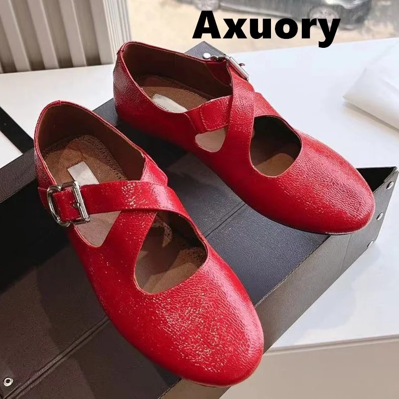 

2024 Women's Flat Shoes Lacquer leather material Solid Color Simple Style High Quality