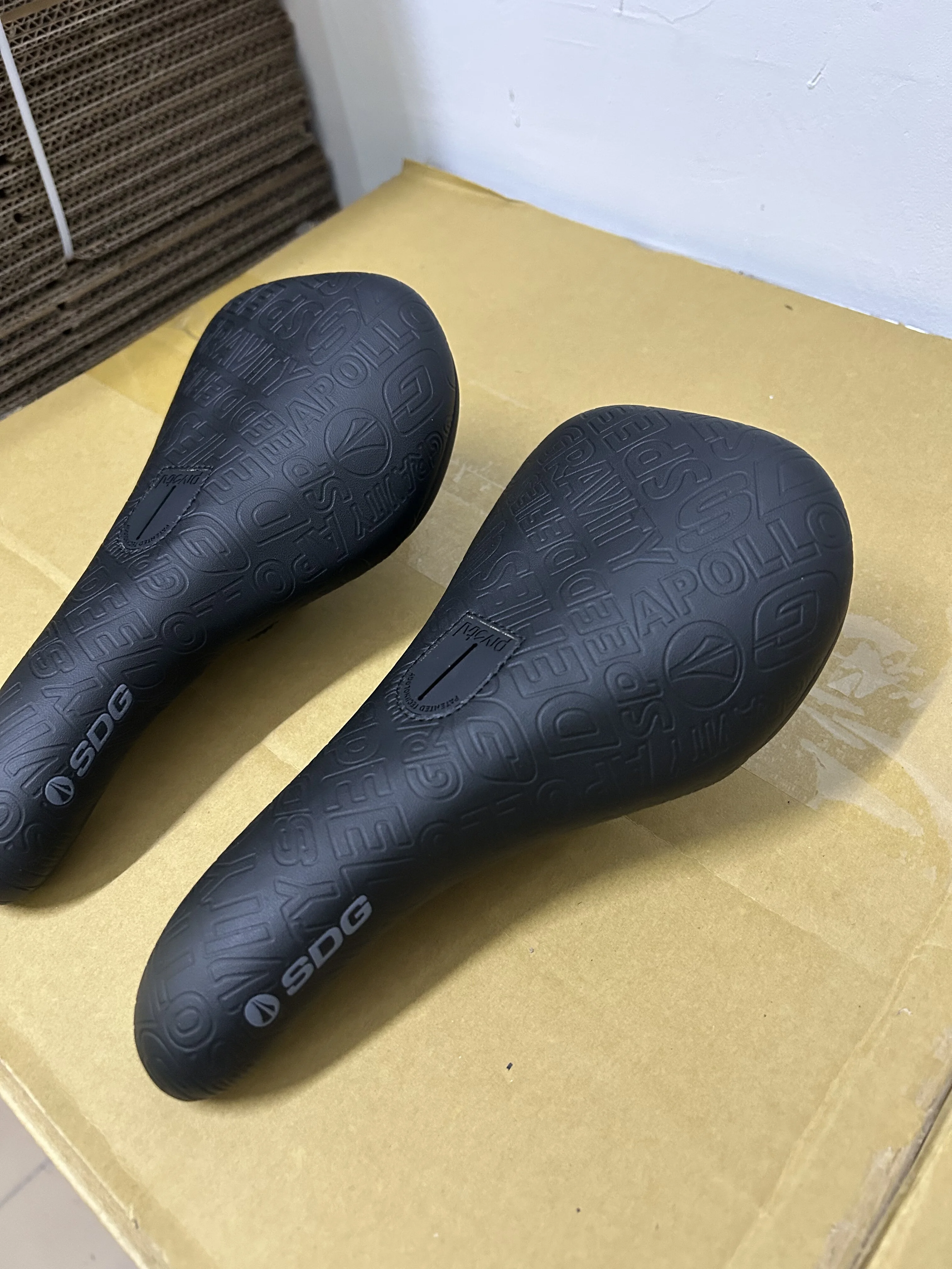 

SDG BMX седло поворотное сиденье велосипеда 1 шт. 230 x 130 мм