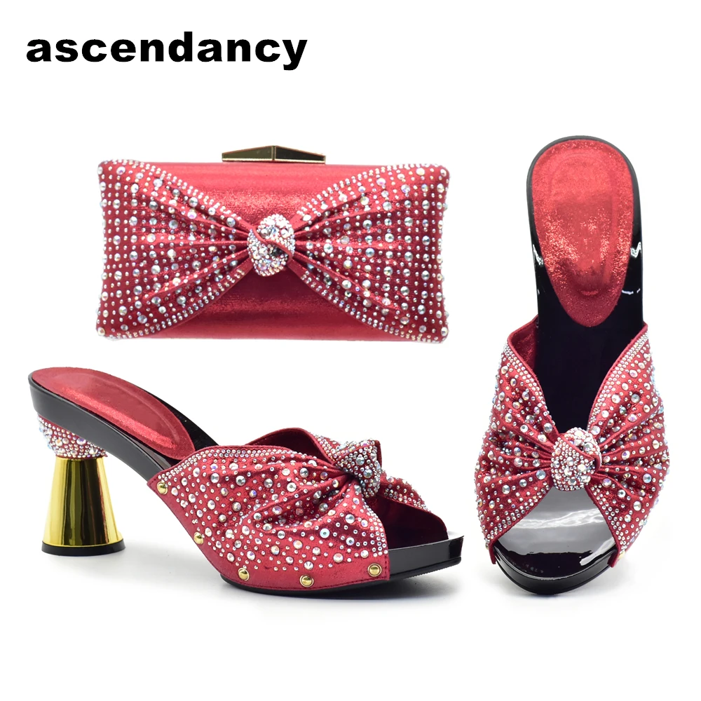 

Latest Design Women Shoes and Bag Set In Italy Shoes and Bag Set African Sets 2023 Nigerian Women Wedding Shoes and Bag Sets