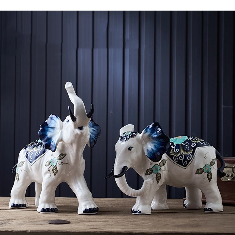 Chinese Blue and White Elephant Simulation Animal Ornaments Ceramic Crafts Vintage Porcelain Sculpture Decorative Figurines