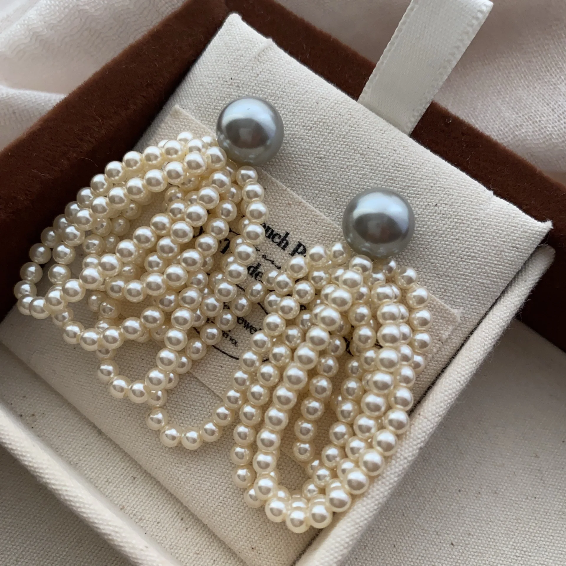 

Винтажные модные серьги-каффы с подвесками-кисточками, классические круглые серьги с имитацией жемчуга, женские украшения ручной работы для вечеринок