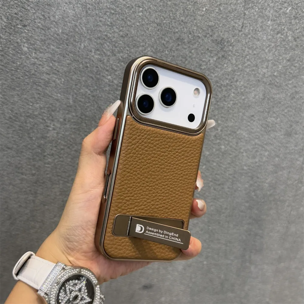 

Чехол для iPhone 17 Pro Max, коричневый, кожаный, с магнитной подставкой, текстурированные кнопки, совместим с iPhone 16, 15, 14, 13, 12