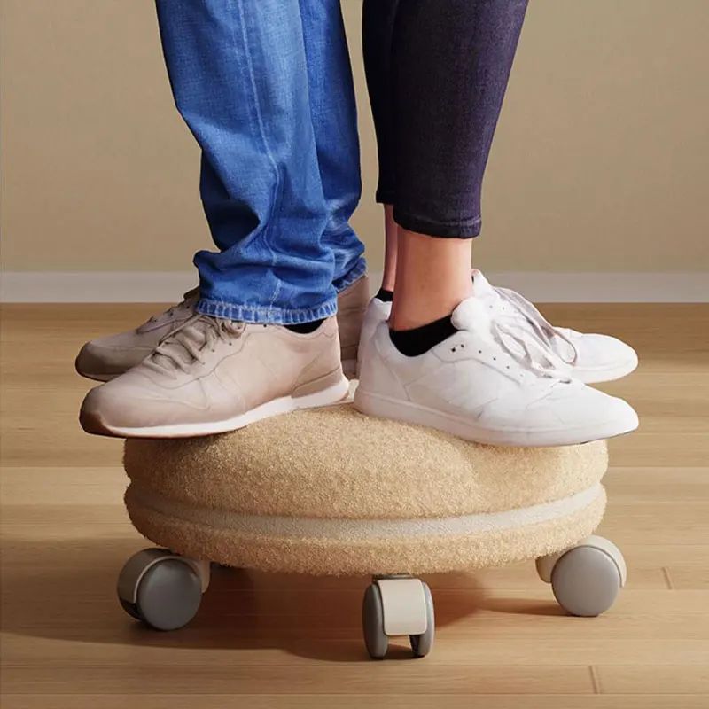 Wheeled Low Stool Universal Wheel Small Stool Lamb\'s Wool Household Shoe-changing Low Stool Mute Non-slip Wheel Footstool