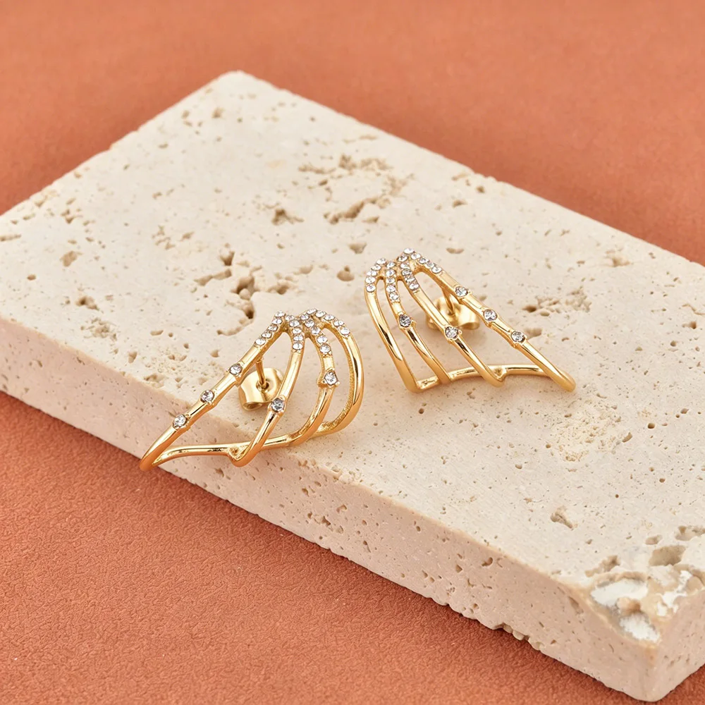 JeeMango Hochwertige Edelstahl-Ohrringe in Goldfarbe für Damen, luxuriöse glänzende CZ-Zirkon-Ohrringe, Hochzeitsschmuck E26086 – Detail 3