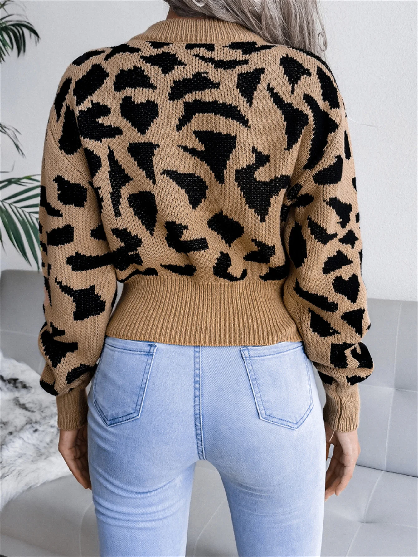 Autumn Winter Round Neck Fashion Leopard Pattern Waist Collection Short Knitted Pullover For Women Sweater Long Sleeve Top