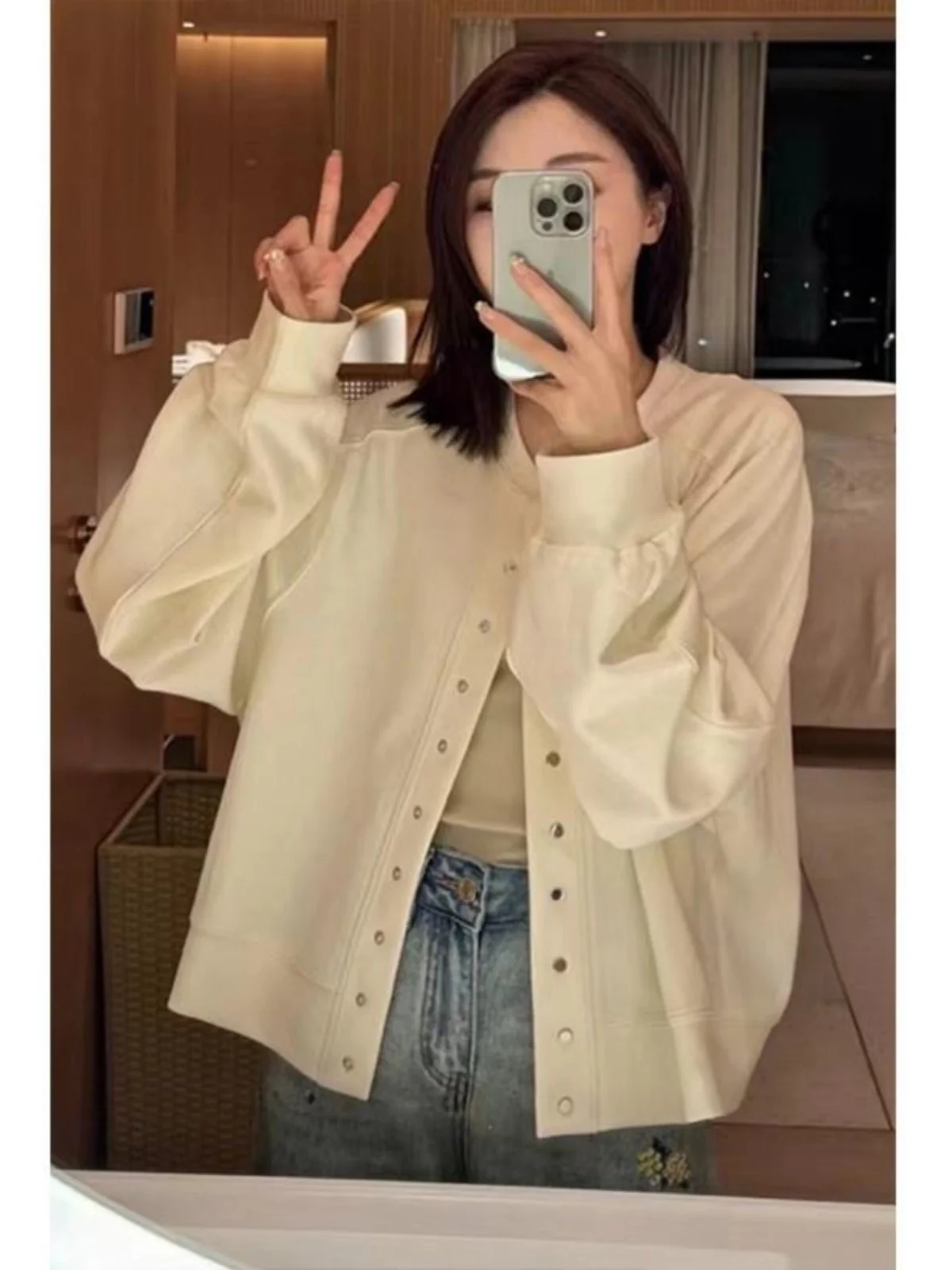 Spring Autumn 2026 Women's Loose Fit Short Cardigan Baseball Jacket Elegant Style Small Size Outerwear Premium Feel Top