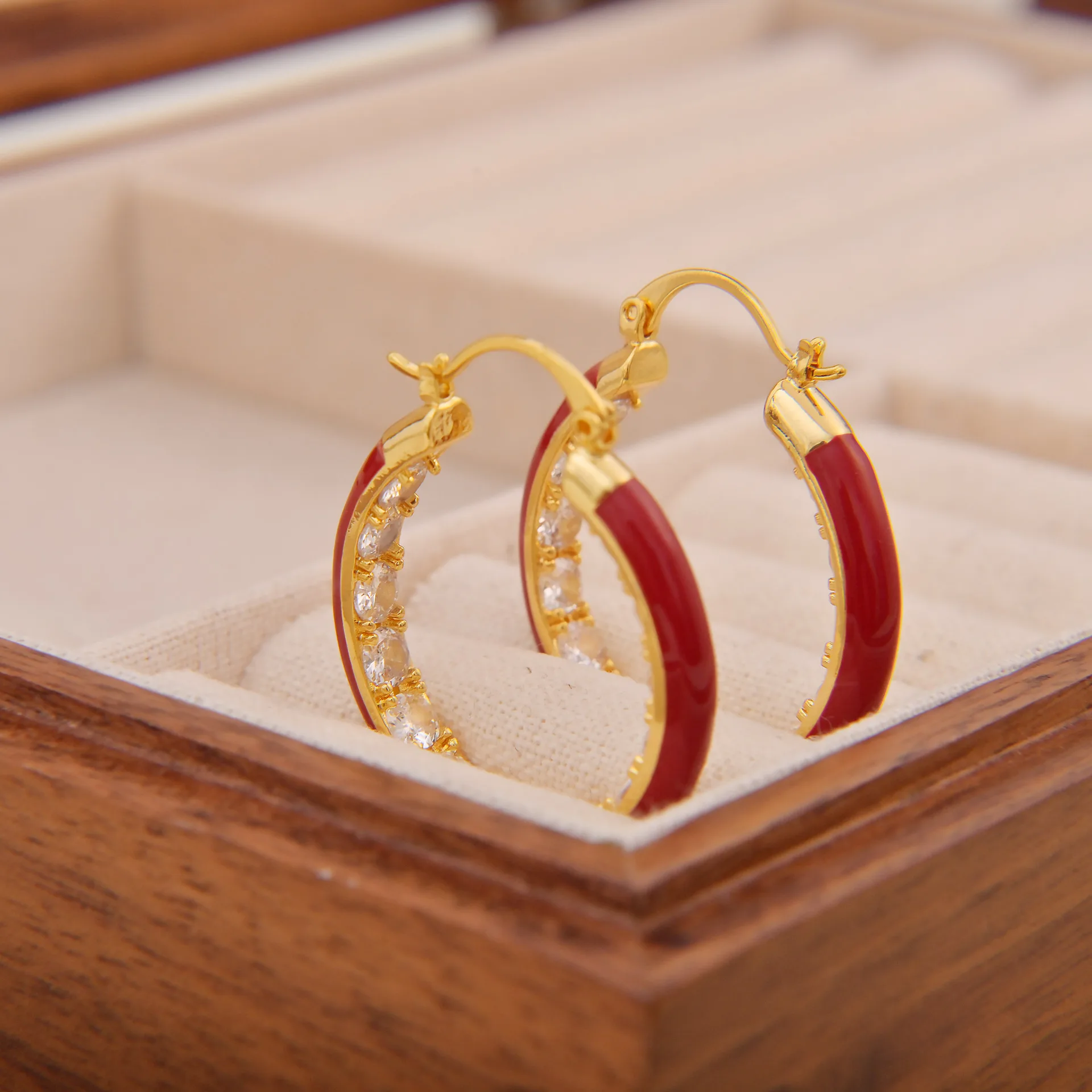 

High-end micro-paved zircon red earrings for women, retro palace style earrings, enamel dripping zircon earrings