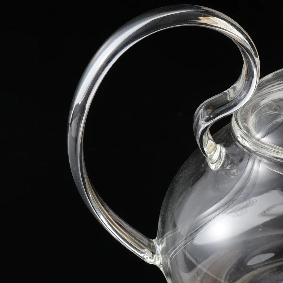 

1Pcs Glass Teapot Raised Handle Heat-Resistant Crystal Clear Transparent Tea Ware for Scented Tea Essential Gift