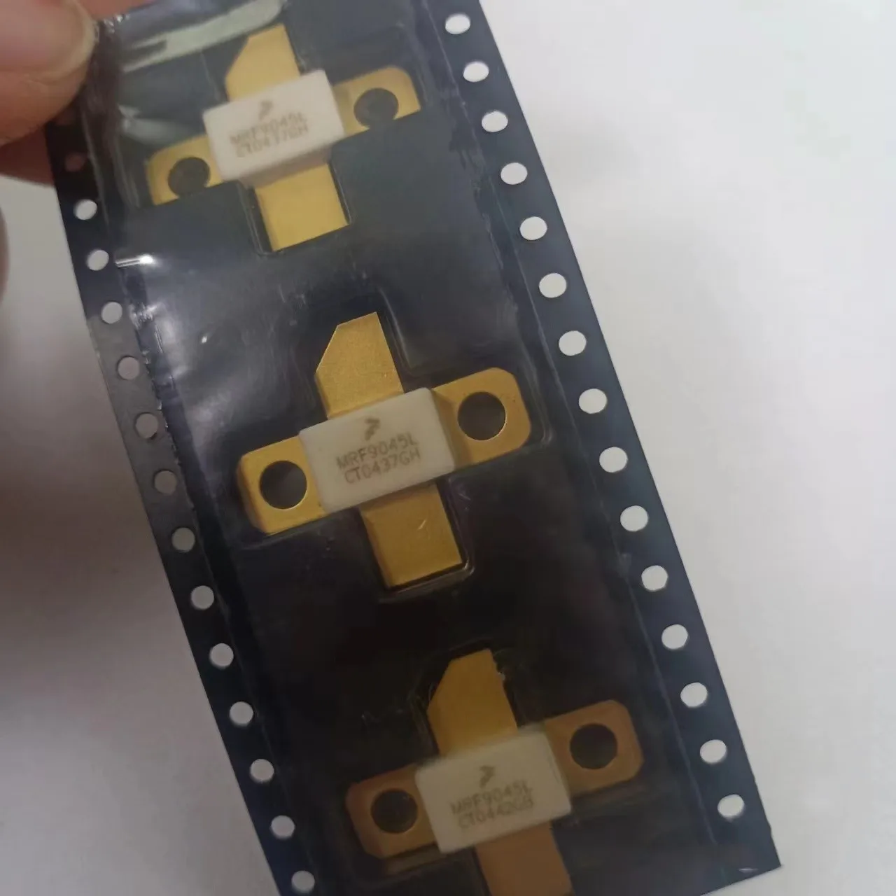 MRF9060L MRF9045L MRF9030L جديد