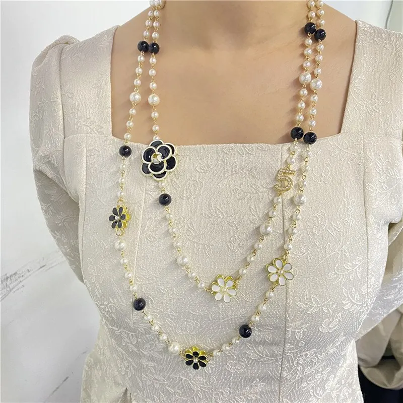 Luxury Vintage Simulated Pearl White and Black Color Long Necklace For Women Double Layers Pendant Sweater Chain Party Jewelry