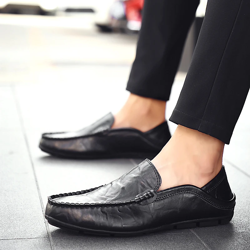 Herren-Loafer aus echtem Leder, italienische Luxusmarke, Herren-Freizeitschuhe, modische, leichte Slip-on-Bootsschuhe, atmungsaktive Abendschuhe