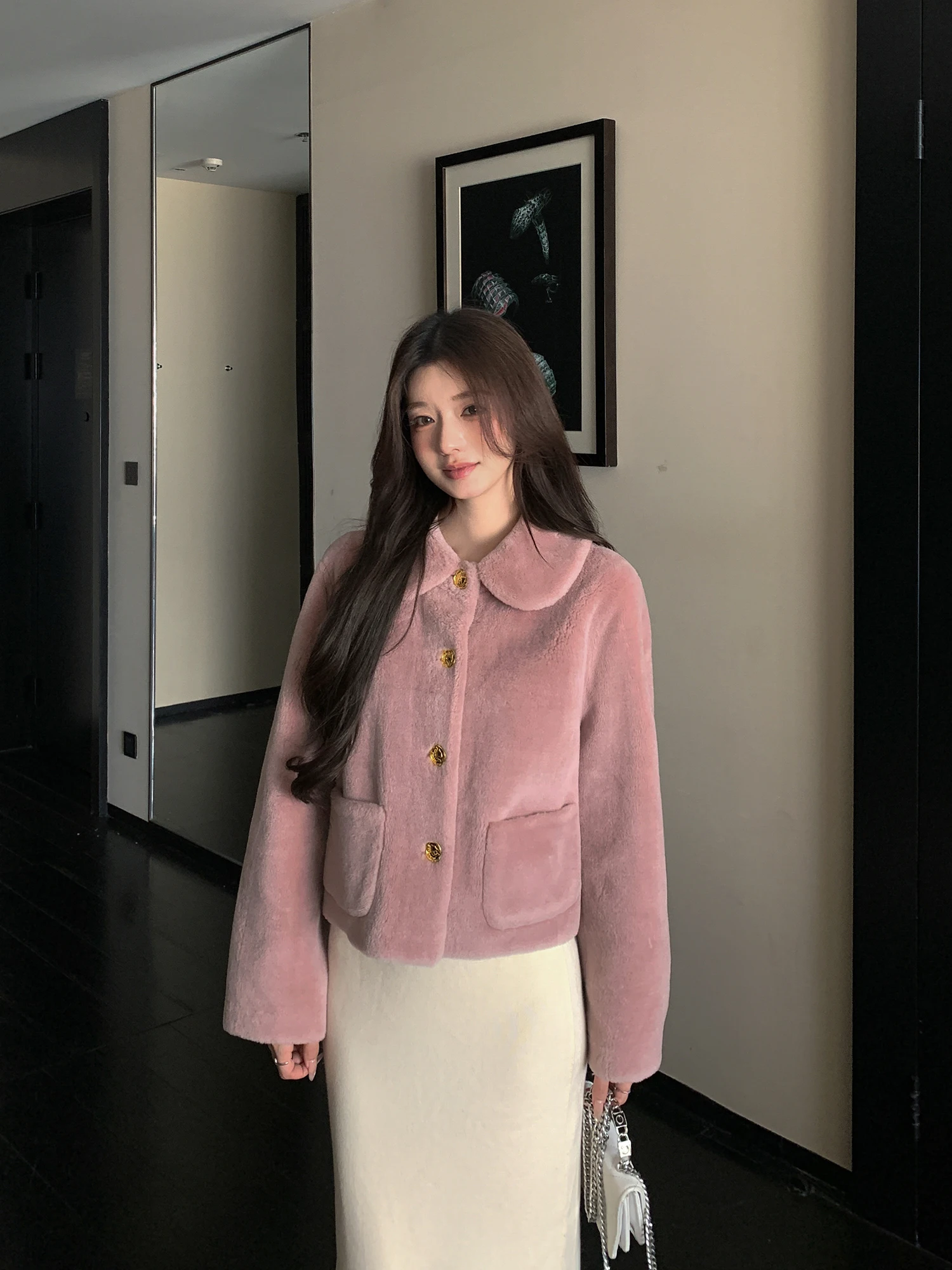 Lmlove 冬用ショートラムファージャケット レディース 2025年新作 レザーとファー一体型 小香風ファーコート 通勤スタイル