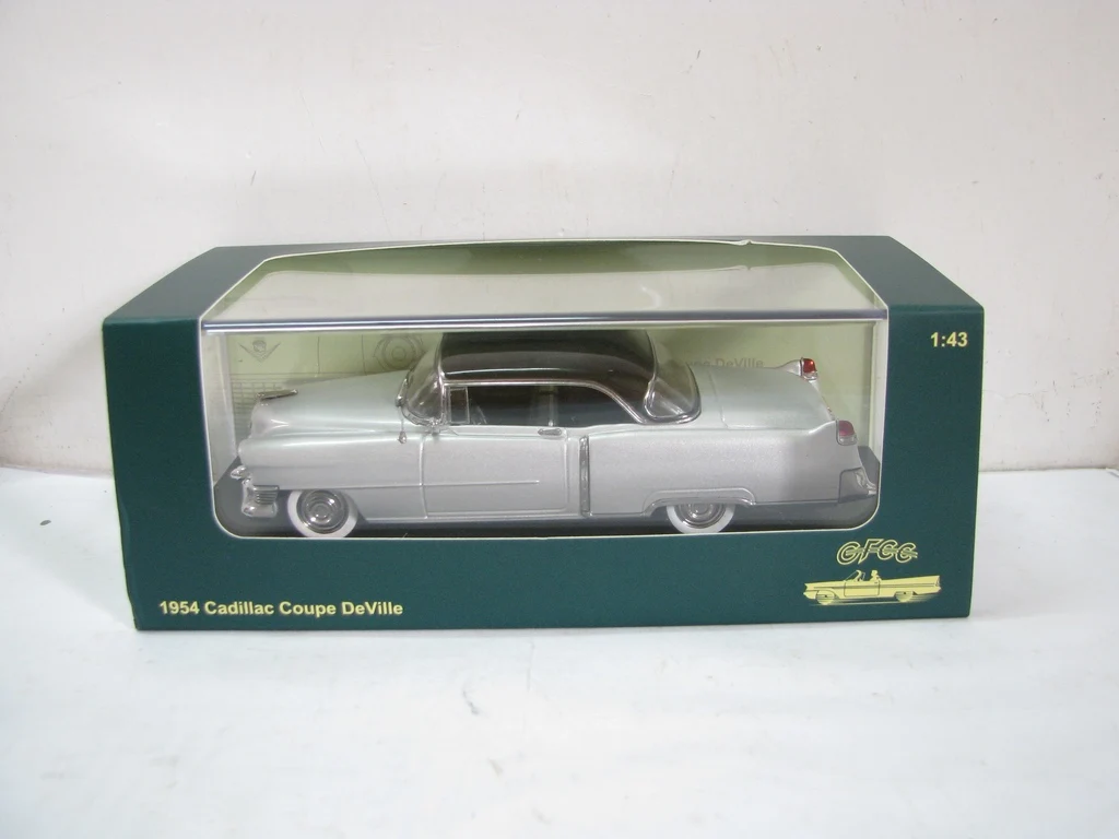 

Diecast 1:43 Scale GFCC 1954 Cadillac Coupe DeVille Silver Alloy Car Model Collectible Toy Gift Souvenir Display Ornament