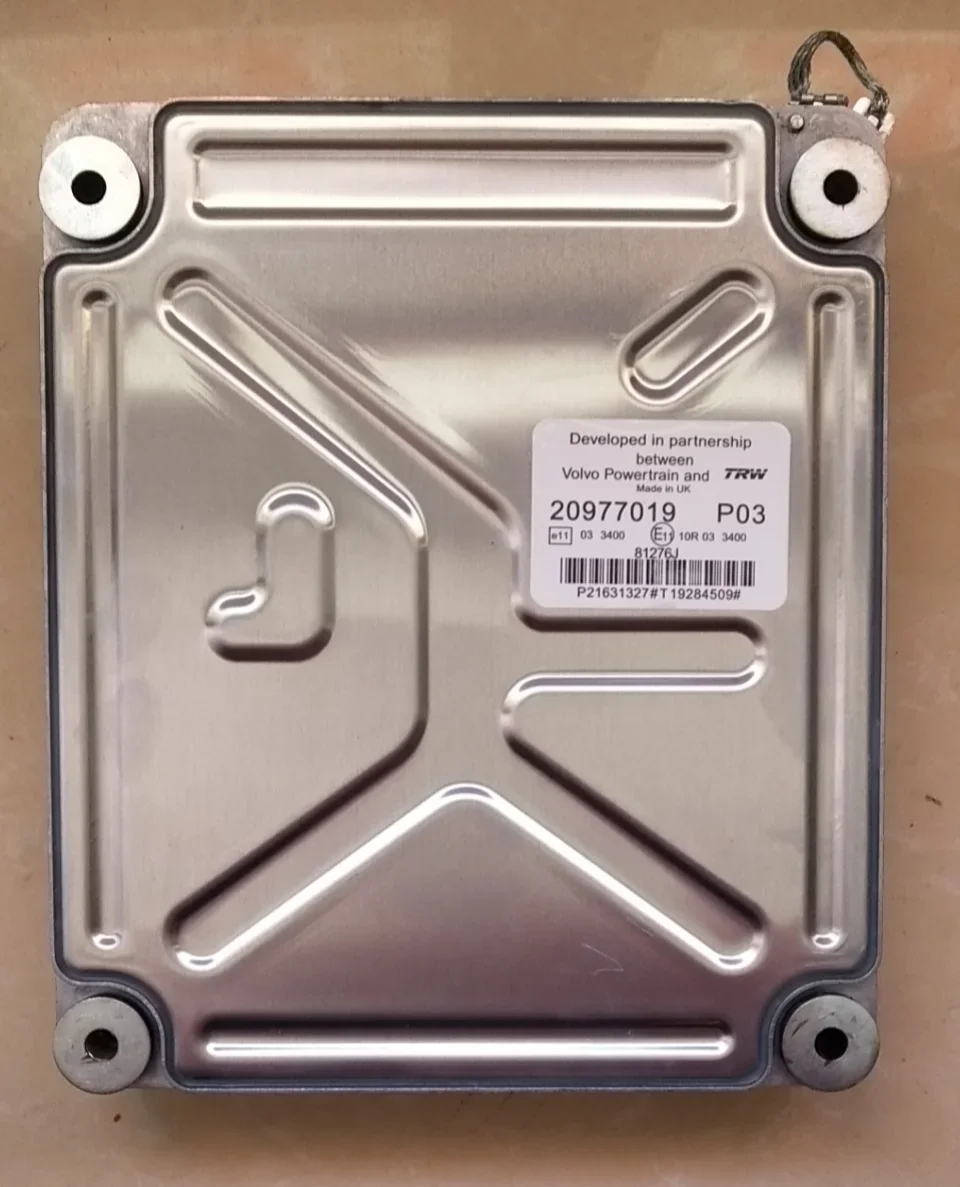 

20977019 ECU Controller ECM Engine Control Unit Module for Volv o Mack MP8 FH13 D13A Engine Truck ECU