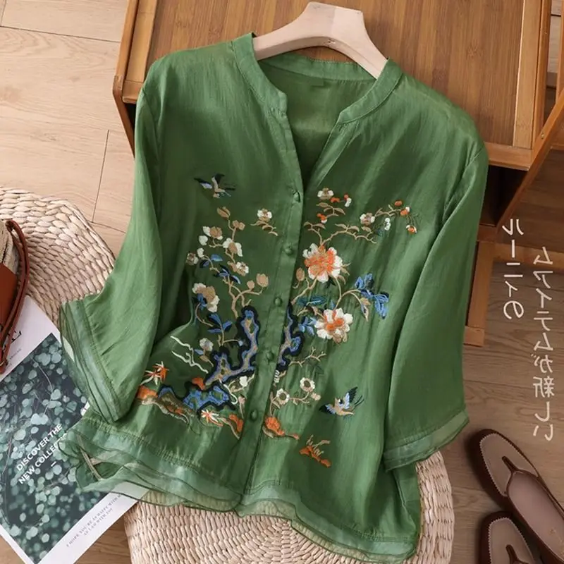 Blusa Cheongsam tradicional para mujer, camisa con bordado de flores, traje Tang, estilo chino, novedad de 2024