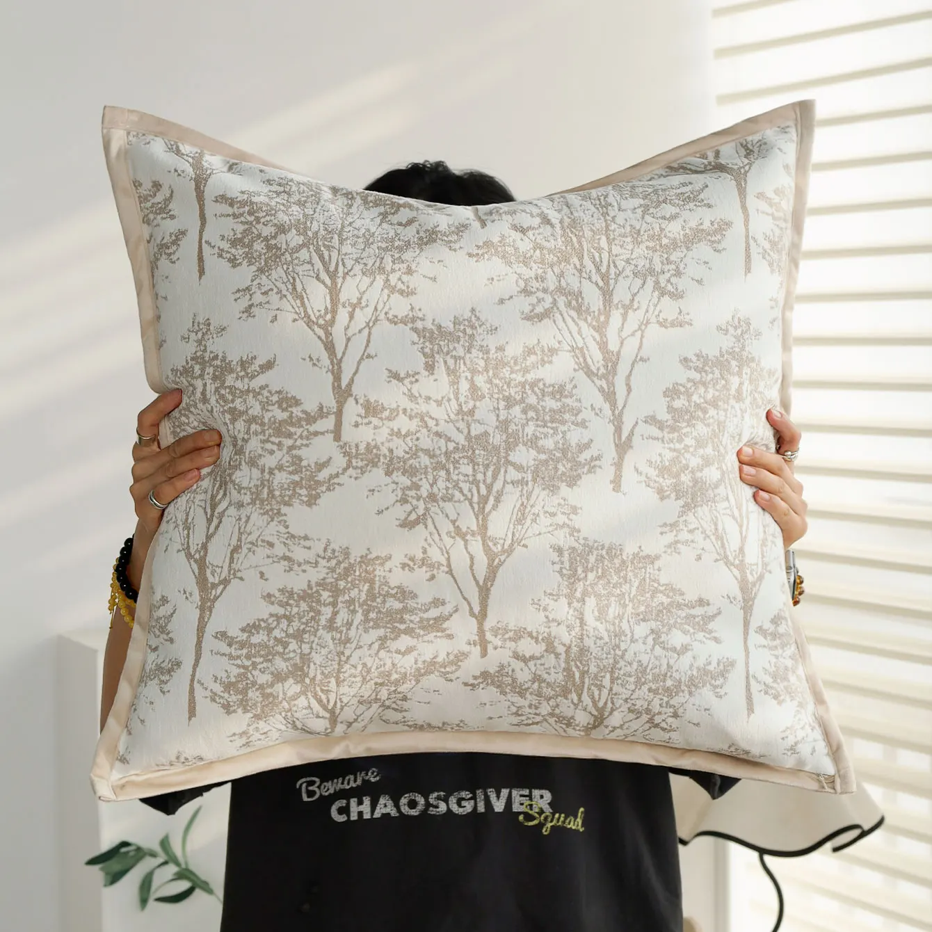 1 Stück Chenille-Kissenbezug 60x60cm Beige Waldbaum-Jacquard-Kissenhülle Moderne Weiche Ästhetische Wohnzimmer-Sofadekoration