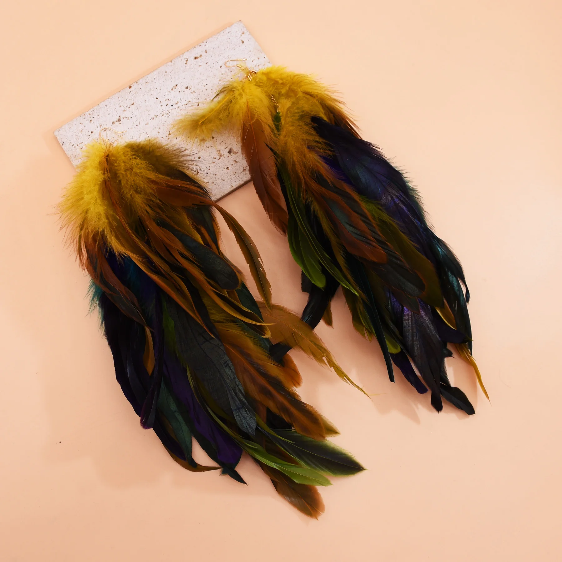 

Long American Exaggerated Peacock Feather Earrings in Multiple Colors for Indian Vacation Travel Fashion Accessories