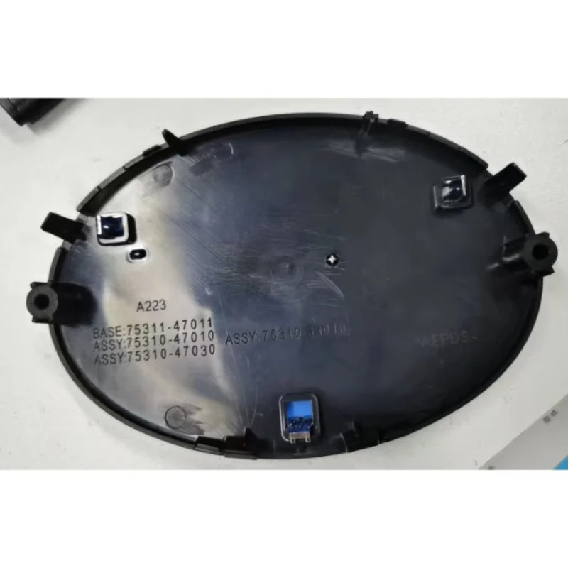 

Эмблема на переднюю решетку радиатора для Toyota 2026, горячая новинка, 160x110 мм, подходит для Toyota Camry 2012-2017 годов — заменяет OEM 75311-47011/75310-47010