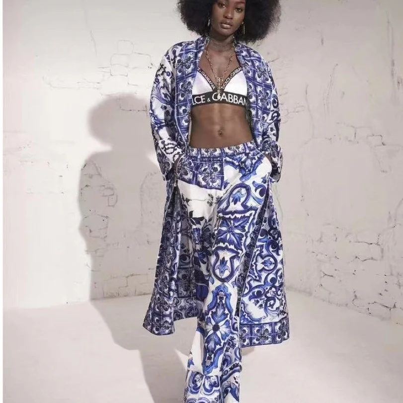 

Retro Blue And White Porcelain Cloak Jaet Women's Waist Vest Top Slimming Base Layer Long Pants Women