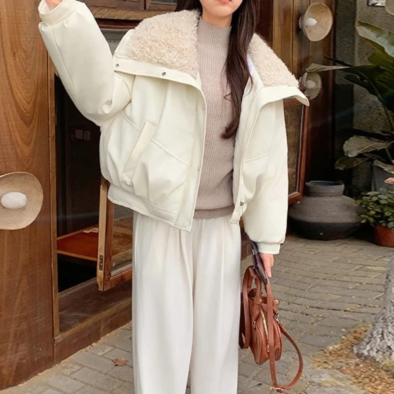 Lamb Wool Big Collar Unwashed Cotton Coat for Women in Winter 2025 New Thick and Warm College Style Leather Jacket