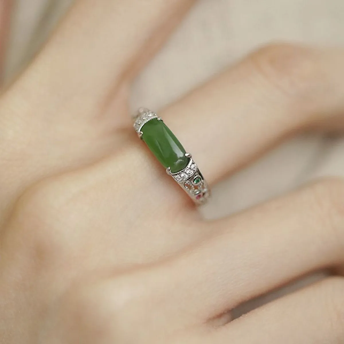 Silber 925, eingelegte Farbe, Diamant, aushöhlen, natürliche Hetian-Jade-Ringe für Frauen, Retro-Mode, quadratischer Ring, Party-Schmuck