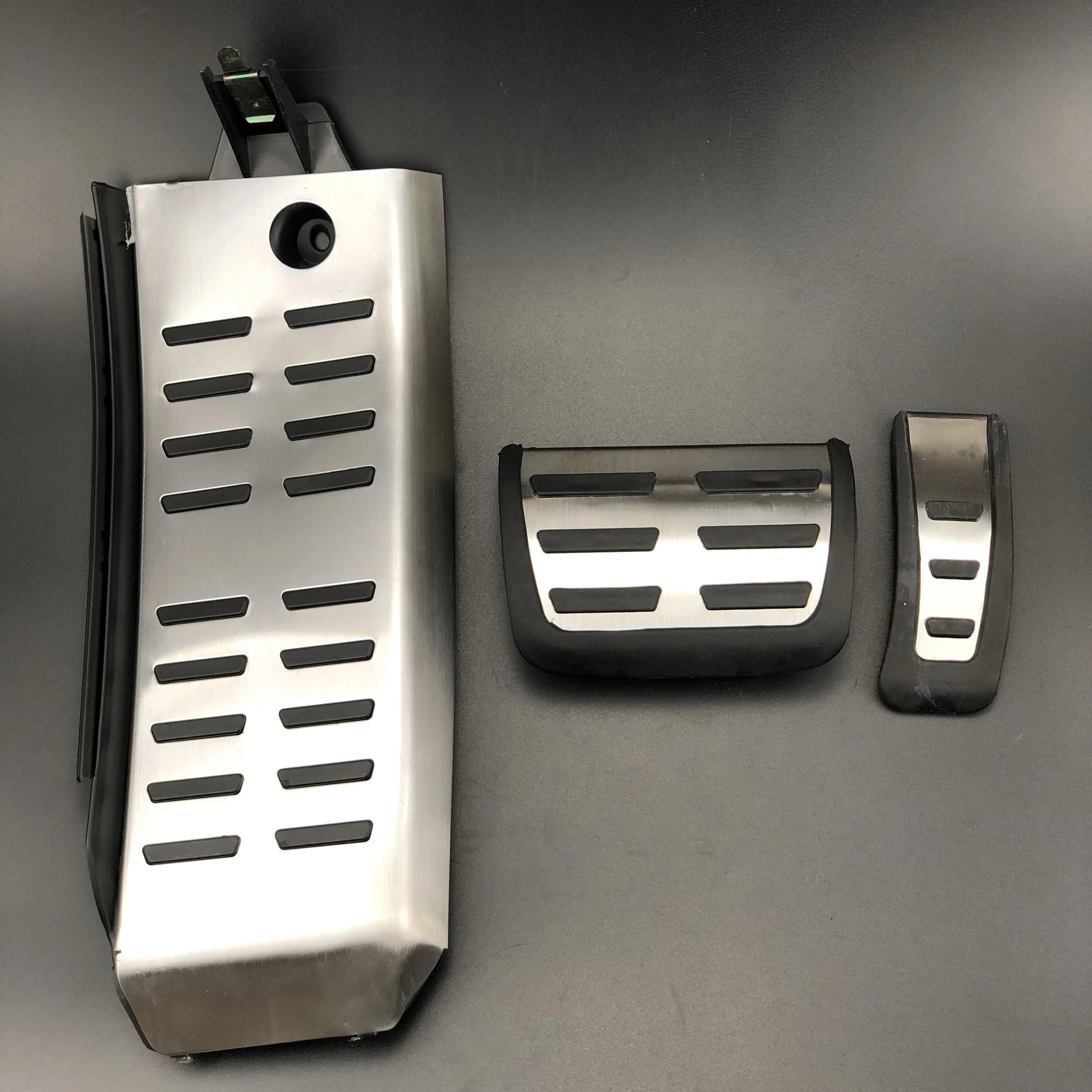 Car Brake Accelerator Footrest Pedal for Audi A1 A3 A4 B8 B9 A5 A6 A7 Q3 Q7 For Touareg/Porsche Cayenne Macan/Skoda Seat (LHD)