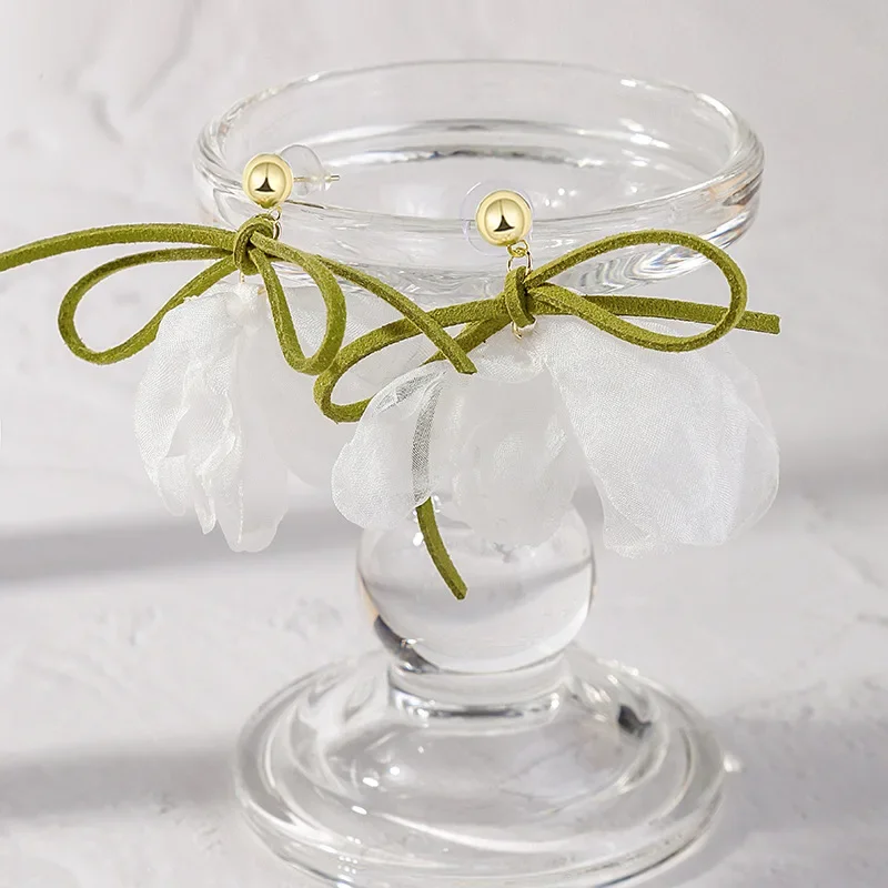 الصيف الحلو الشيفون زهرة الأذن كليب نمط جديد الأقراط الأنيقة الأقراط الرائعة والطازجة الإناث المتخصصة تصميم الملحقات