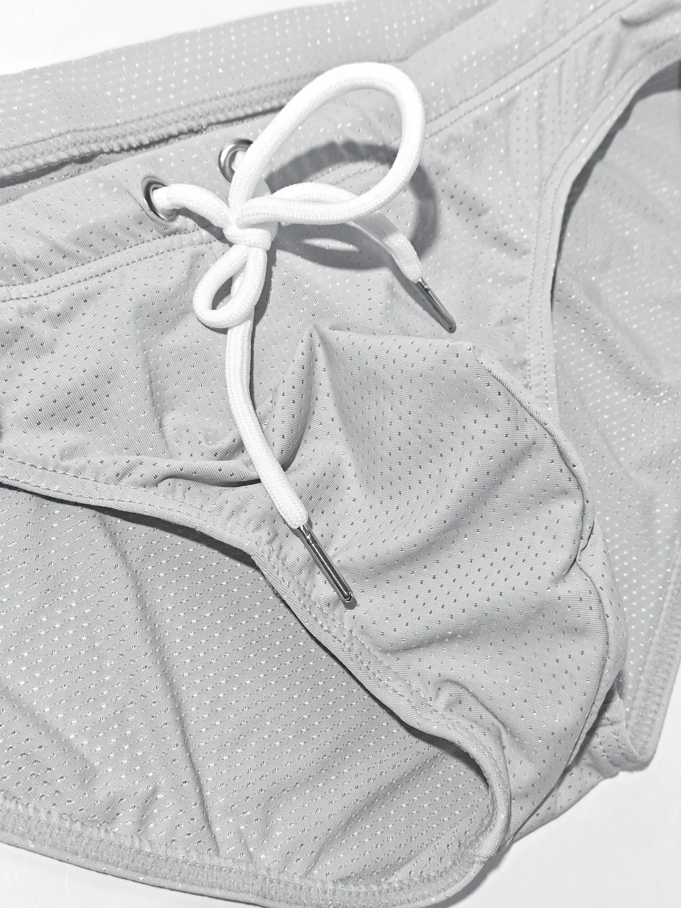 Men Summer Swimwear Swim Briefs Low Waist Bikini Beachwear Surf Board Shorts Solid Color Seamless Stretch Breathable Underpants image 5