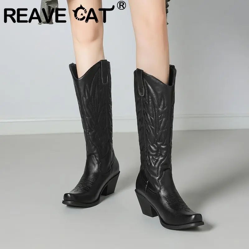 

REAVE CAT Новые модные ботинки в стиле вестерн с квадратным носком на массивном каблуке 6 см, без шнуровки с вышивкой, большие размеры 41 42 43 Классические ботильоны до колена