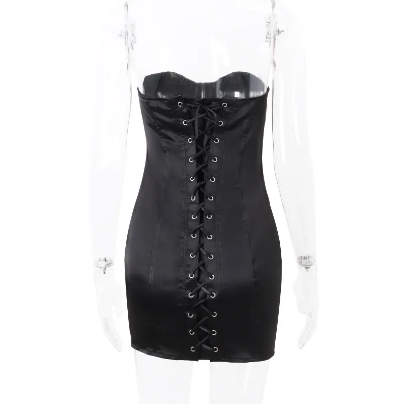 Vestido de cetim de inverno 2025 feminino com almofadas no peito e alças