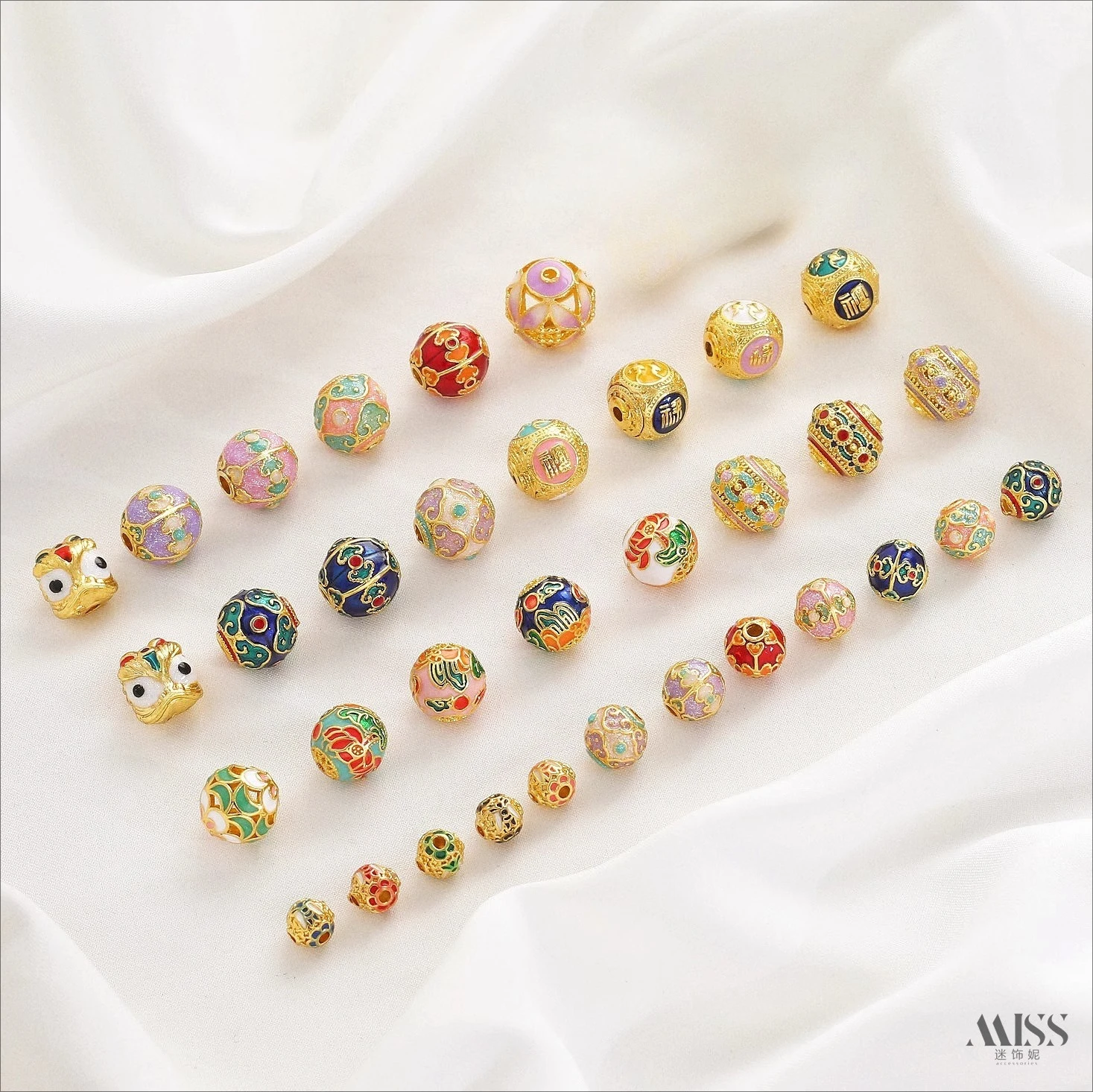 Cuentas Redondas de Esmalte Cloisonné Chapadas en Oro de 18K, con motivos Fu Lu, León Guardián y Ciervo de Nueve Colores, Accesorios de Joyería para Pulseras Wenwan DIY