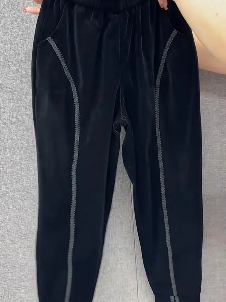 2024 autumn and winter new retro buckle nine point velvet women\'s pants Korean version high waisted versatile harem pants trend
