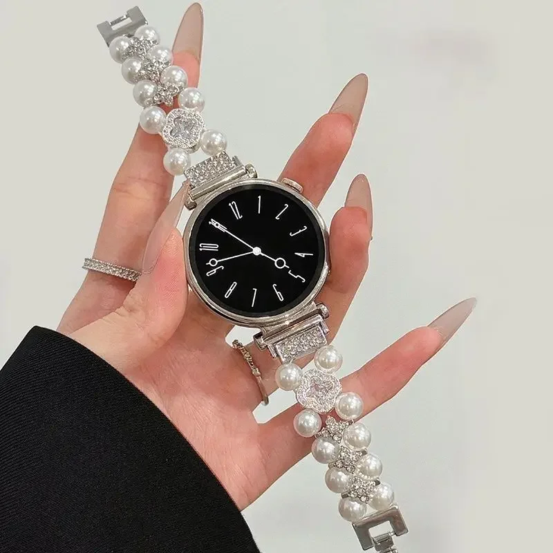 

Diamond studded four leaf diamond pearl strap suitable for HW Watch Fit3/Fit4 straps and HW Band 8/9/10NFC handmade straps