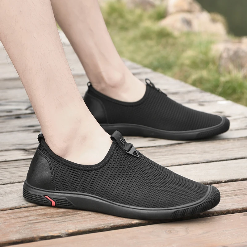 

Summer Men's Mesh Casual Shoes Breathable Outdoor Beach Shoes Soft Soled Comfortable Men's Flat Bottomed Loafers Versatile