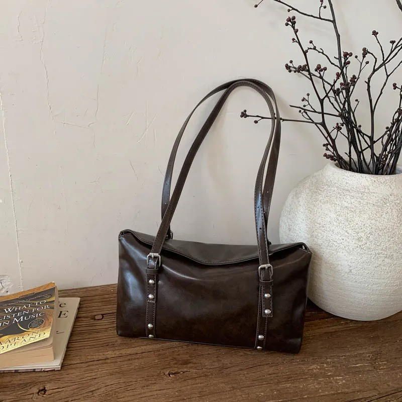 

Vintage Women Shoulder Bag PU Leather Female Rivet Crossbody Bags Under Arm Bag