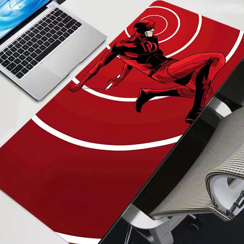 แผ่นรองเมาส์สำหรับเล่นเกมเดรดเดวิลแผ่นรองเมาส์คอมพิวเตอร์ขนาดใหญ่แบบไม่ลื่นแผ่นรองโต๊ะพีซีอะนิเมะพรมคีย์บอร์ดอุปกรณ์เสริมสำหรับเกมเมอร์แผ่นรองโต๊ะ