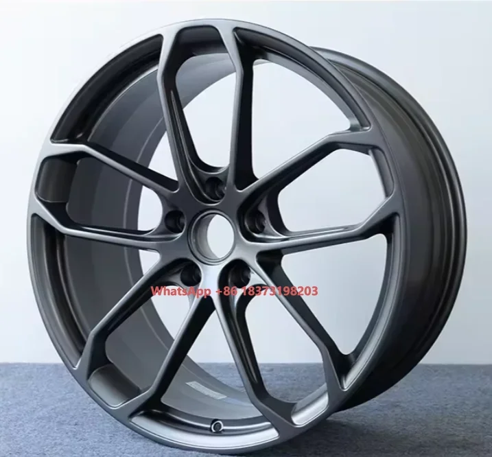 

Настройка производителя Новый дизайн Персонализированная ступица колеса автомобиля Товары на складе Колесо матовый Серебристый Серый Черный